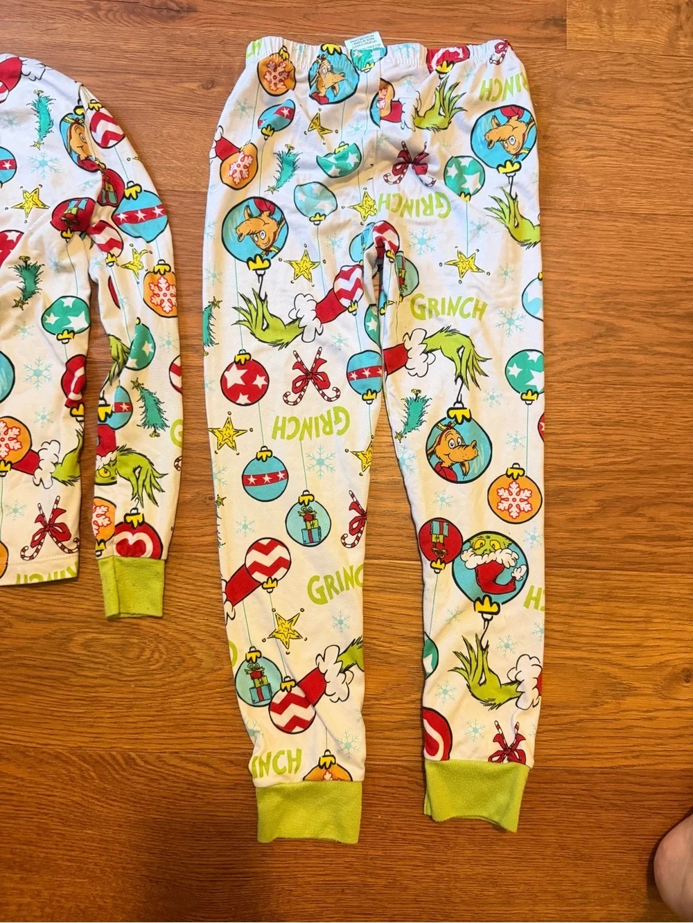 The Grinch Dr. Seuss Christmas Ornament 2-Piece Pajama Set Kids Size 8